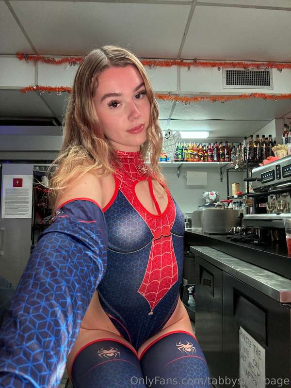 Curious what's under this costume? My VIP has the answers 😉 .. 4