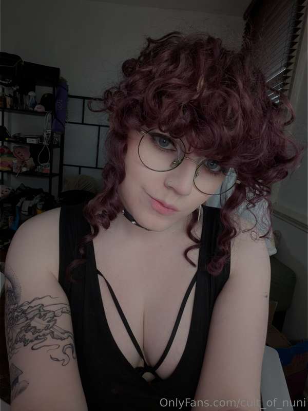 No makeup sleepy Nuni :)(A few extra pics too <3) 4