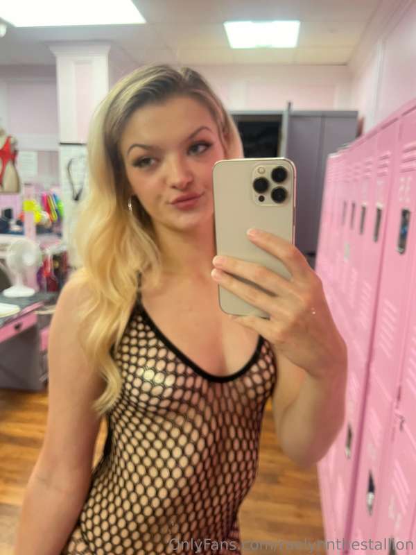 Club selfies (: