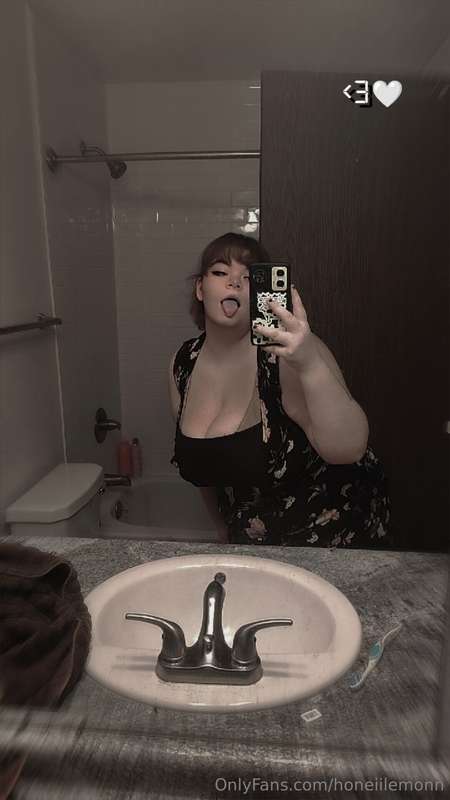 New dress to get fucked in😏✌🏻 9