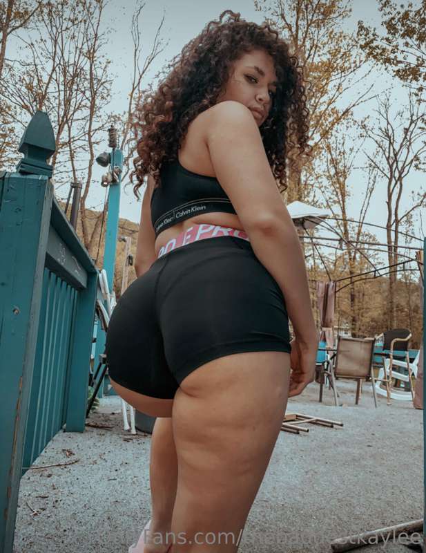I’m so horny today🥺Let’s sext in my DMs baby💦