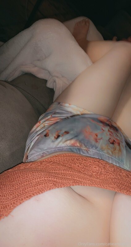 Getting cheeky outside ? 4