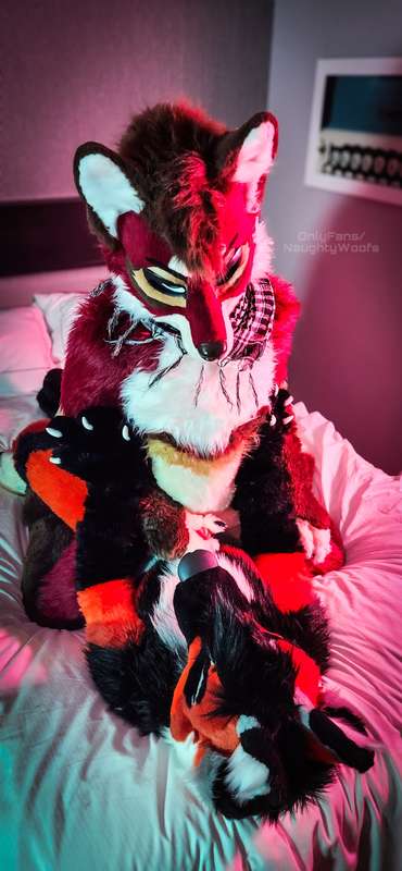 More spicy with this hot fox 🦊🔥  2
