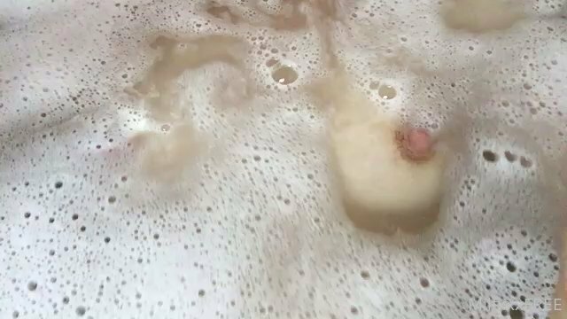 Wet boobies look so good right ? 

Watch me playing in the b..