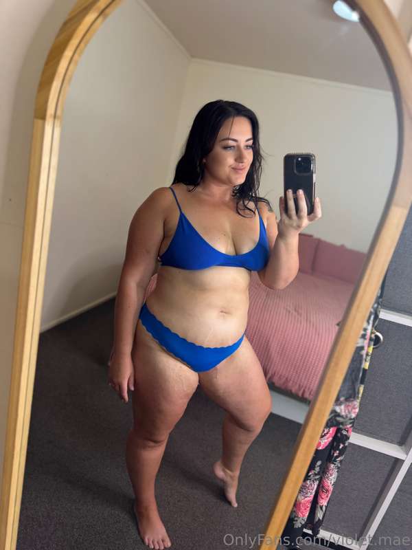 mirror selfies> 2