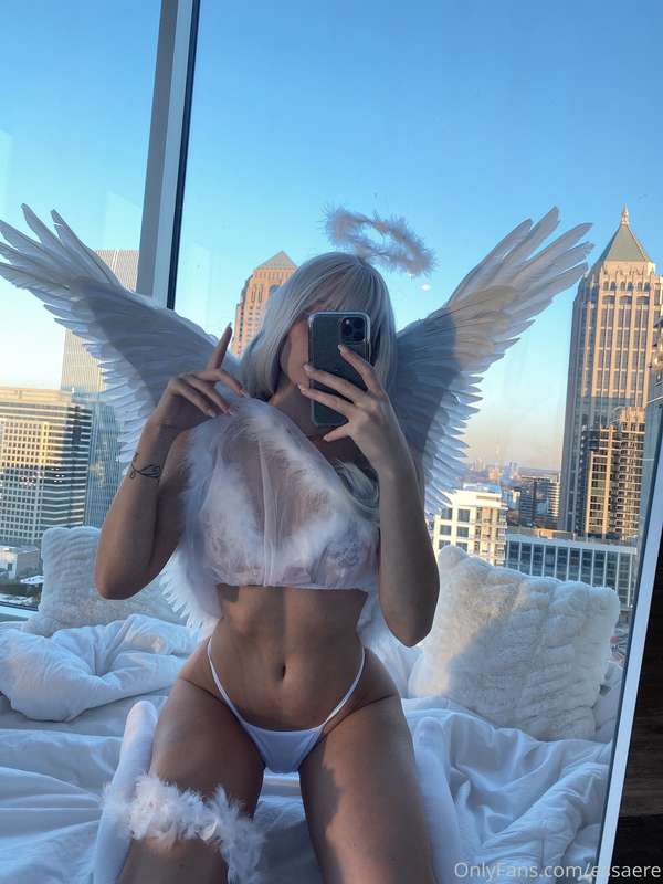 angel baby 🕊 ——— i feel so cute in this set i hope you all e.. 6