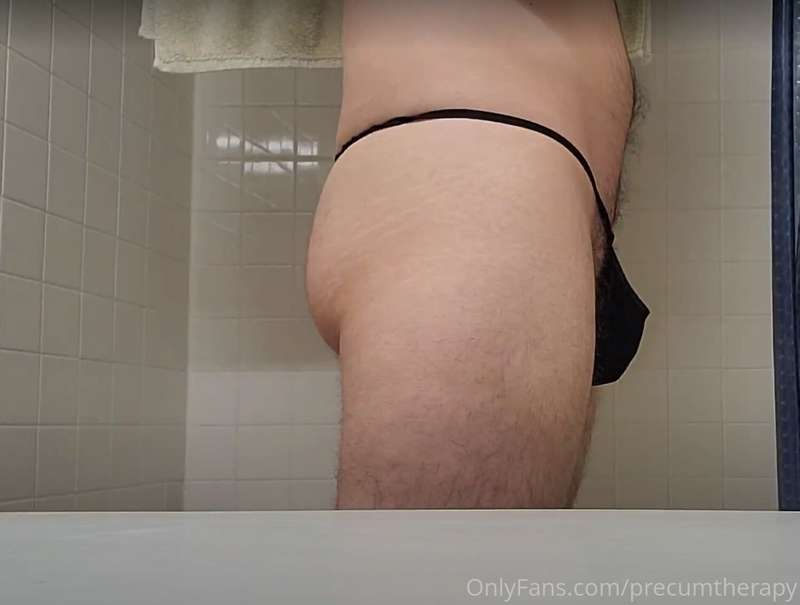 do yall like me in my lil thong?? 3