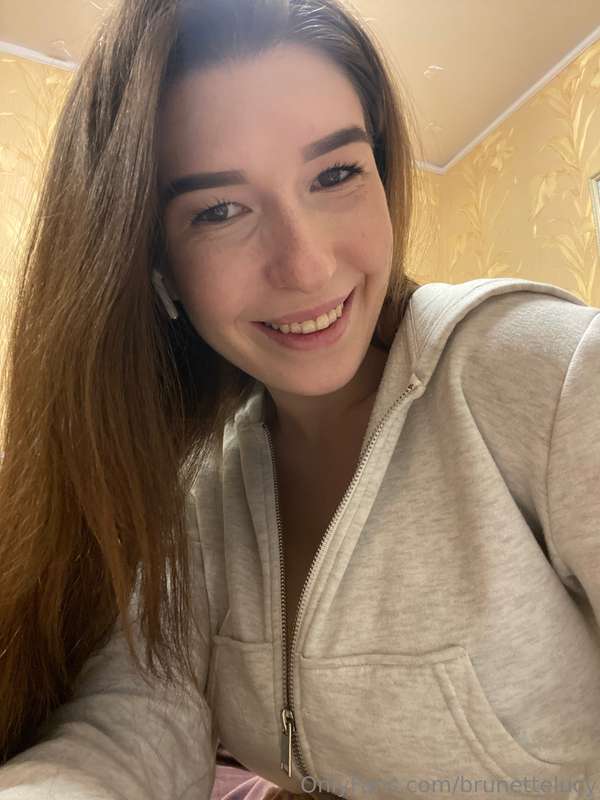 Am I serious or when I'm smiling?😇