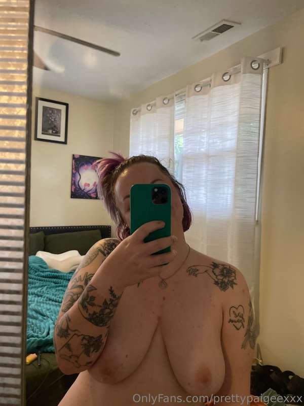 Some good oldies.. Spreading my pussy lips for you a little .. 7