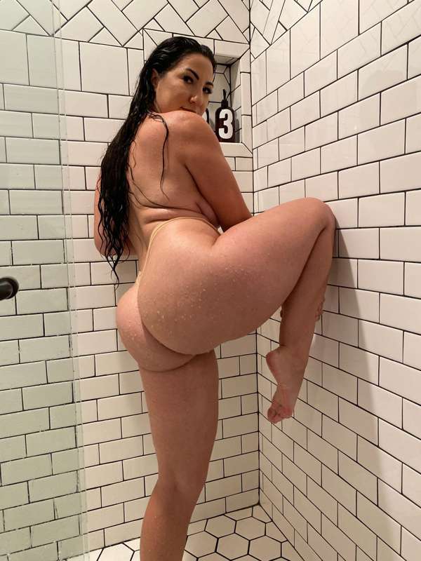 Let’s have shower sex? 💦 PS- I’m going to be online tonight,.. 1