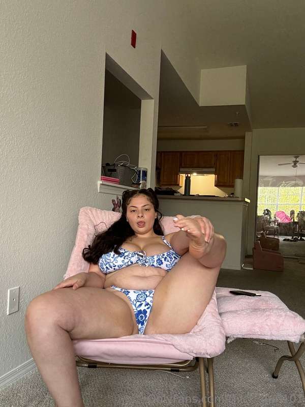 Thick_Gurl101 - Onlyfans - 17 Aug, 2024 8