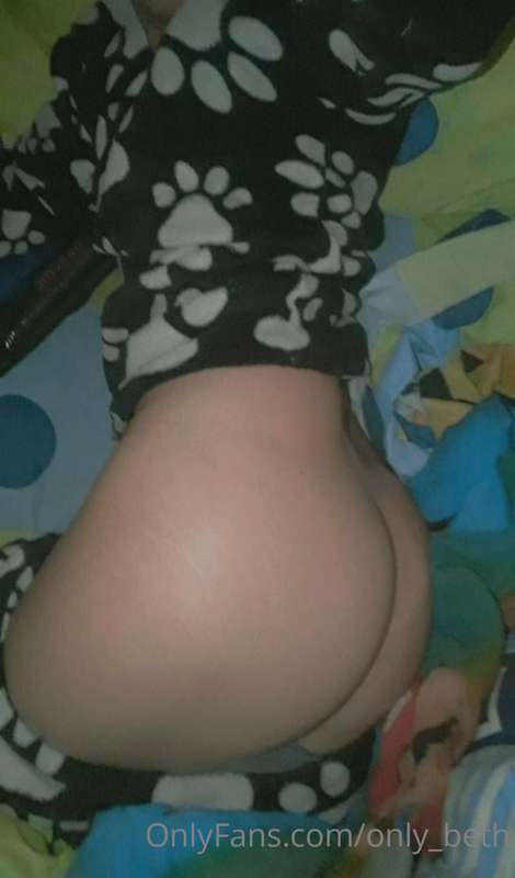 Dormimos? 😏🍑 Que culo tan grande el mío 🍑🥒💦
