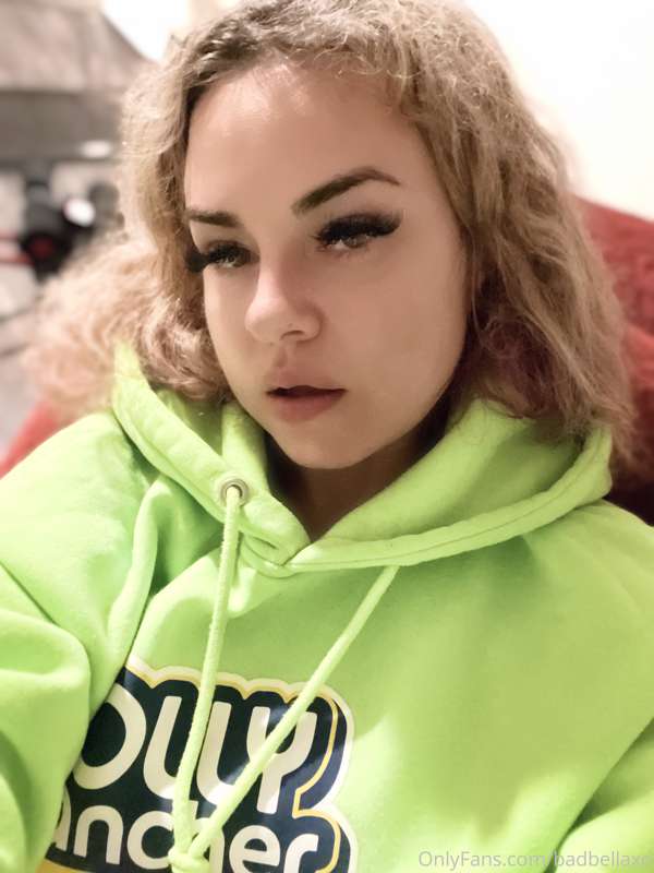 All bundled up. 🥰 Who wants to get me naked? 😈 I’m up for vi..