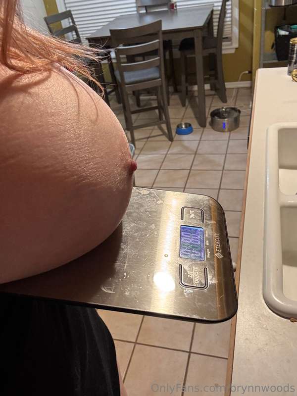 Did you know my breasts weigh 8 lbs each thank god I got a s.. 1