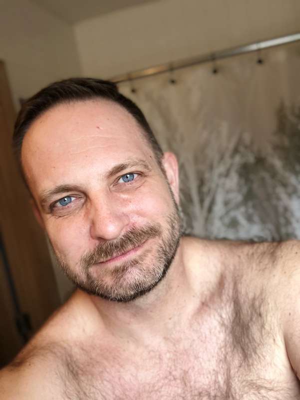 So. I had a few drinks at brunch on Sunday and decided to tr.. 2