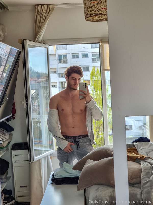 Quien quiere que le de pija y leche? 💦