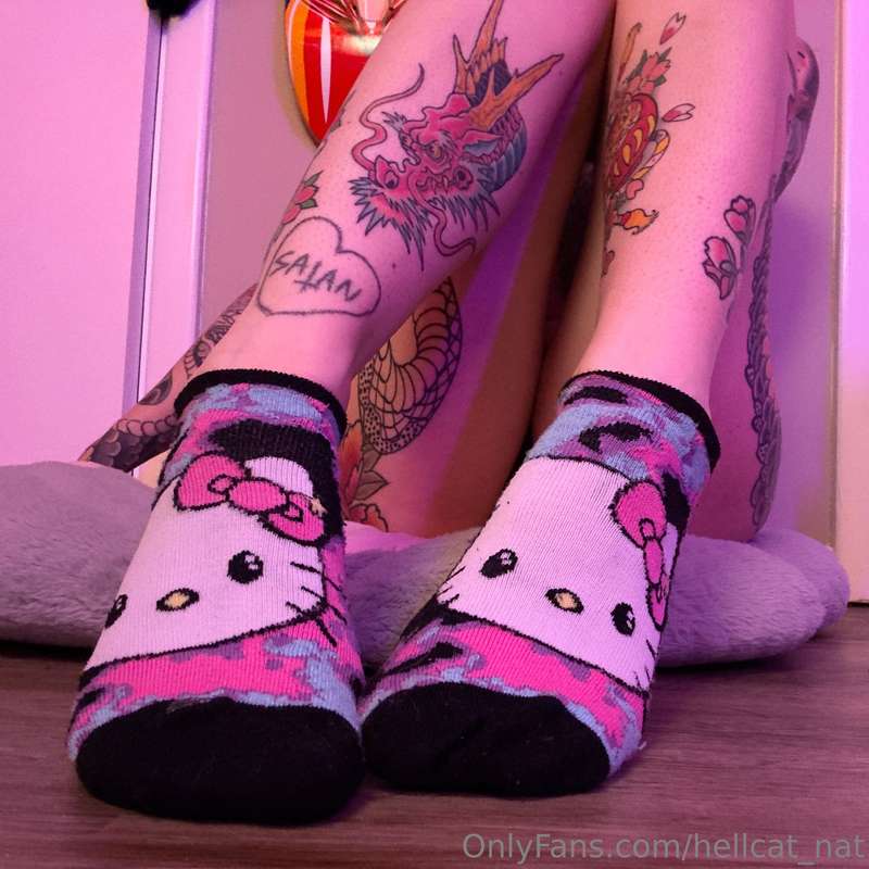 Dont worry I didnt forget about my sock lovers!! These are f.. 8