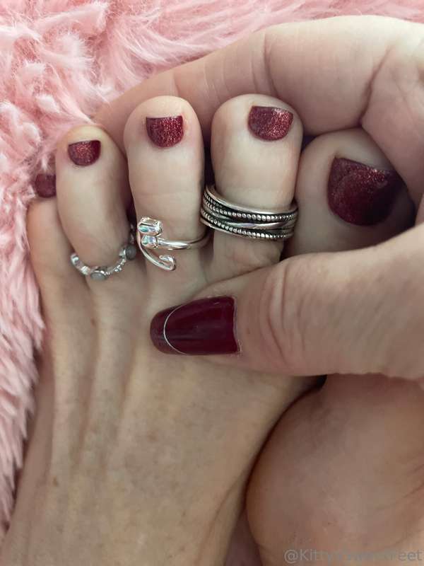 Kittys.Sweet.Feet - Onlyfans - 17 Dec, 2024