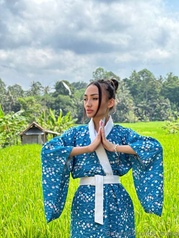 Do you want me to tell you a secret meditation technique?😈