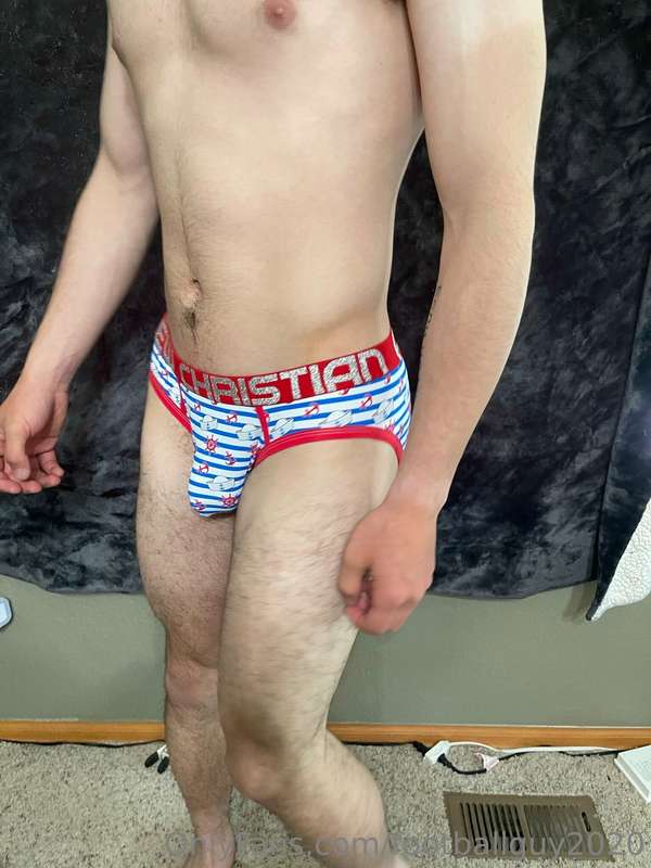 Andrew Christian looks pretty good on me! Set 4 20