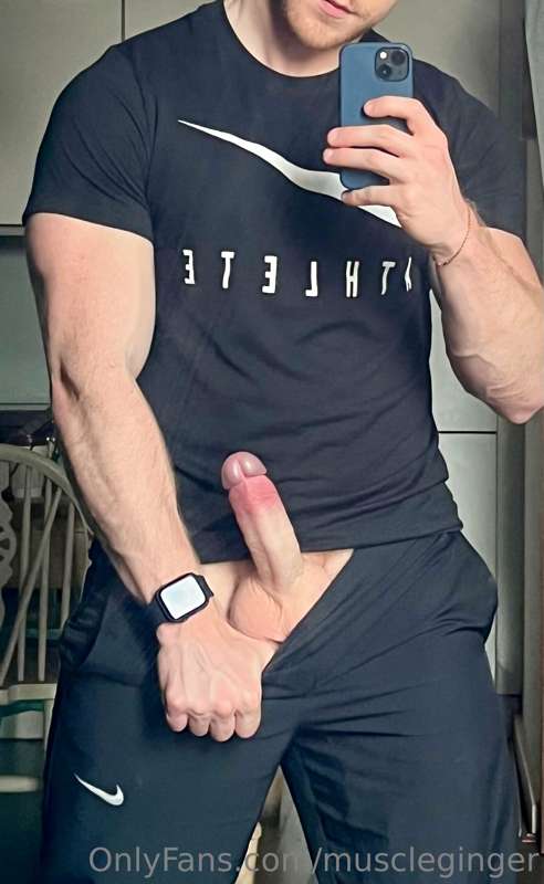 Click ❤️ if you want to taste this throbbing cock