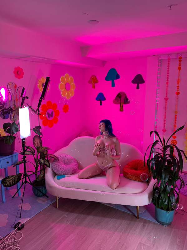 #BTS of my at home shoot ~ I shot 5 videos and photosets for..