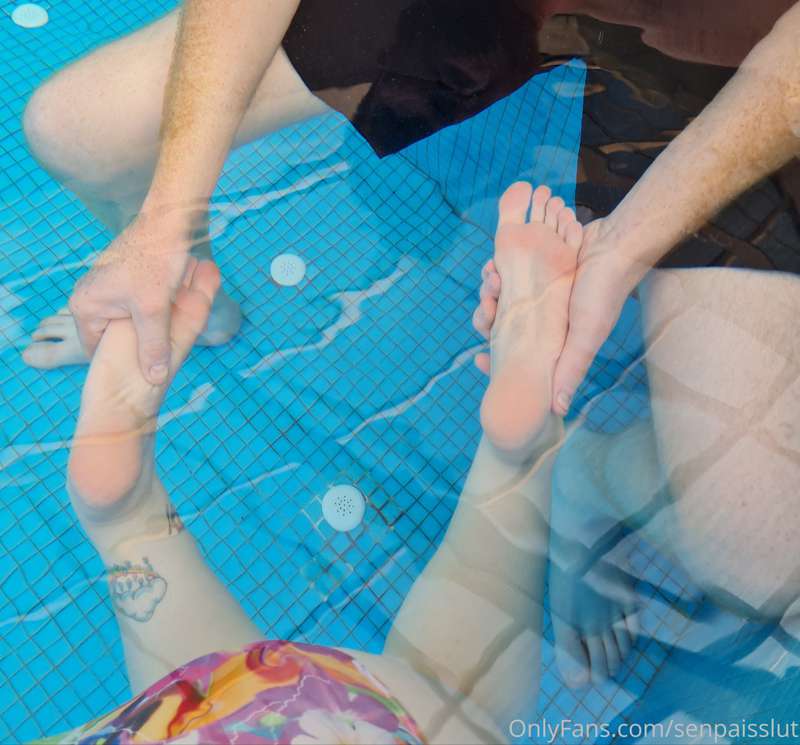 Had such a fun time in the spa with Senpai 😍 I love the way .. 4