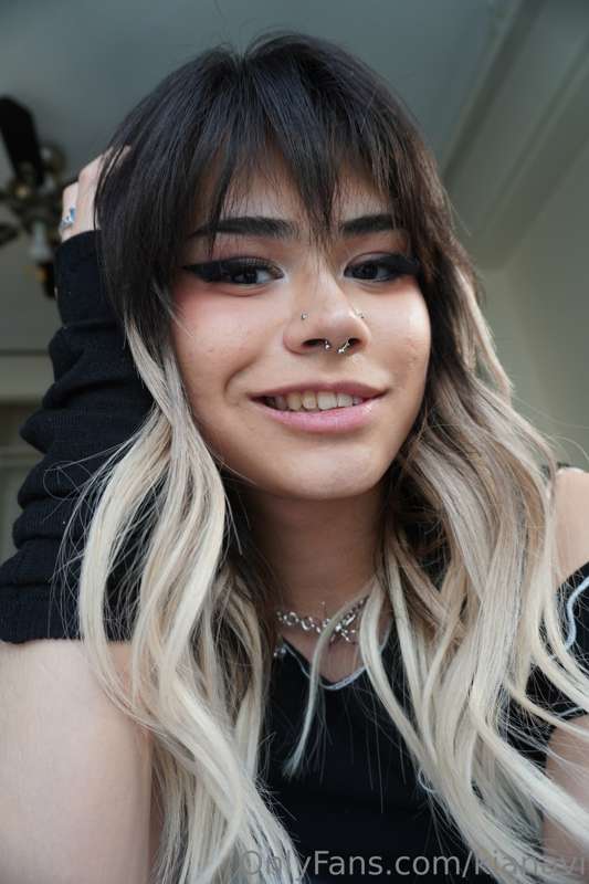 New hair!!! 
I think its rly cute hehe ^~^!! I'm really exci.. 1