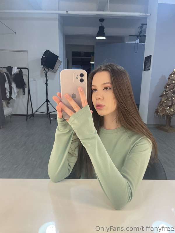 I was at the photographer's today taking new pictures 😌I lov..