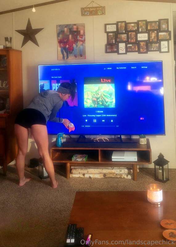 Does your woman look this good when she's cleaning?