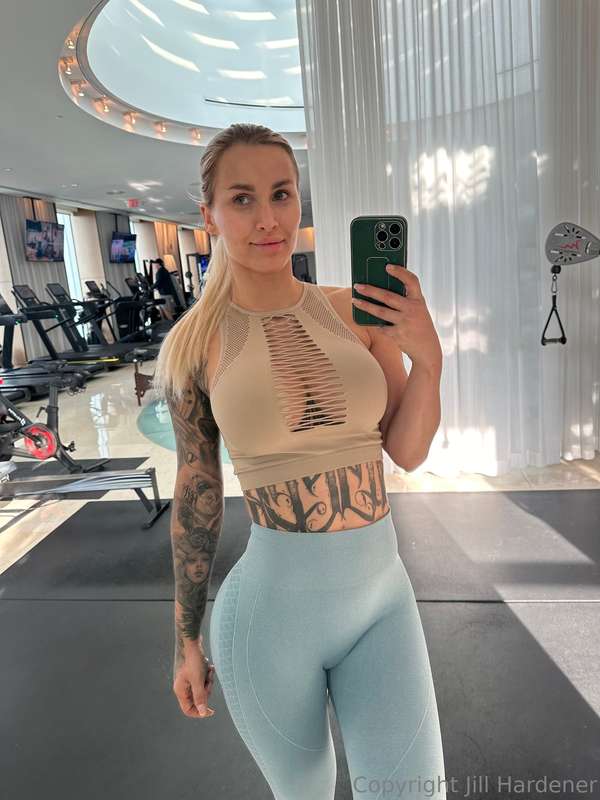 Would you fuck me in the gym?🥵