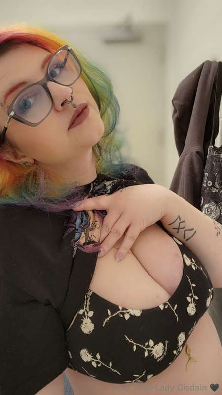 Ladydisdain - Onlyfans - 2025-05-09T14:43:15
