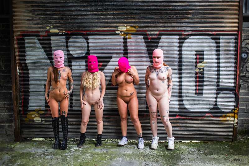 Spring breakers baby Video dropping in 2 hours @extra_sarah .. 7