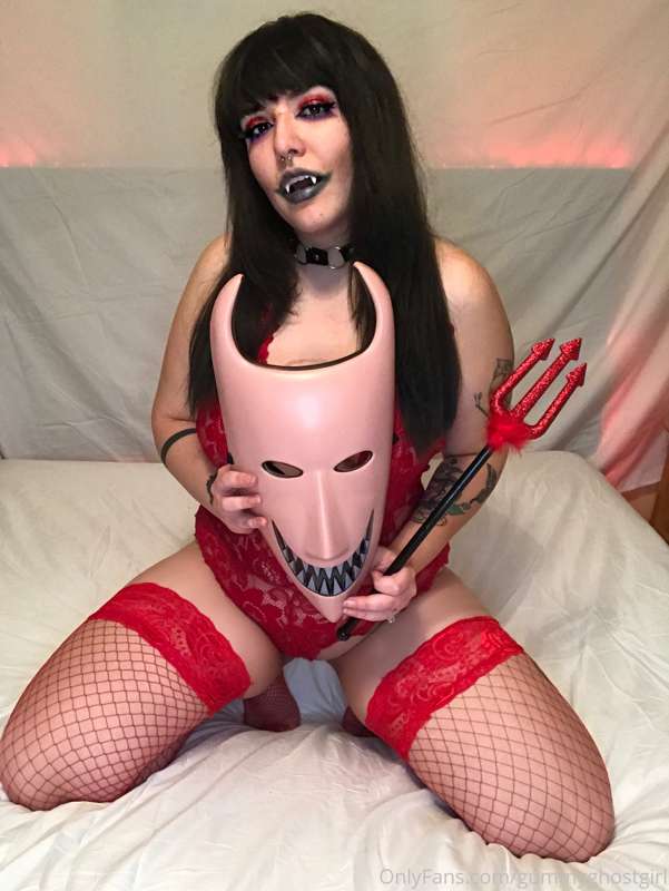 Lock ❤️ Now I’ve cosplayed all 3 of Boogey’s boys! 5