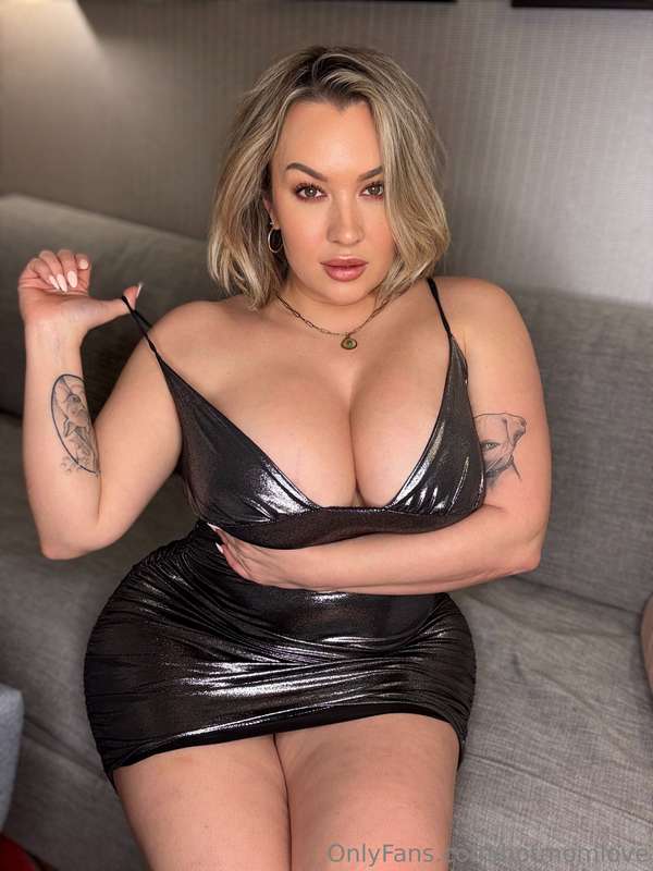 Weekend vibes on Monday😈💦