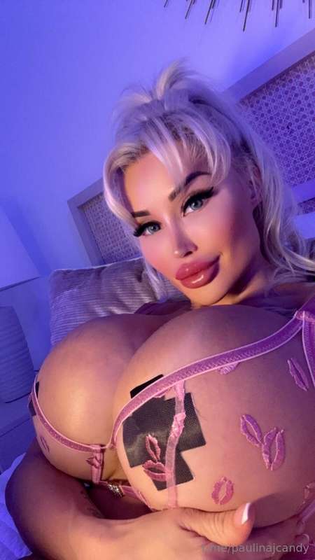 Wanna see me at my dirtiest? 🎥 $35 for my steamiest personal..