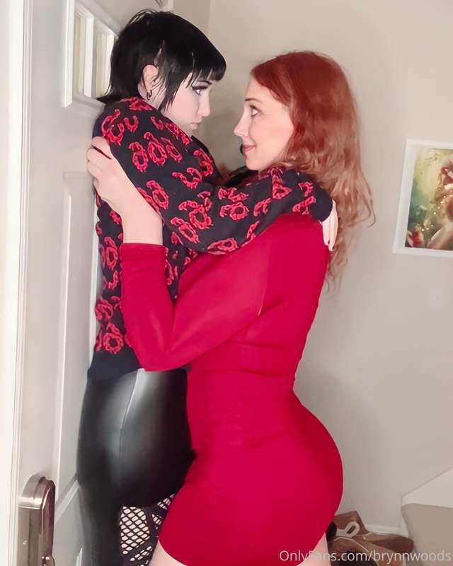 Finally got someone to recreate this iconic images with me ,..