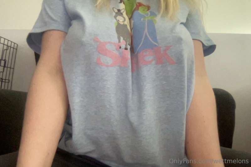 little Photo Booth moment 
make sure to scroll <3 1