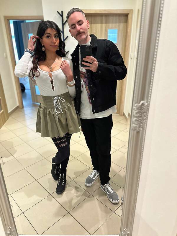 Habibi come to Prague 🇨🇿🇵🇰 Keep swiping to see my tiddies 🙈 .. 14