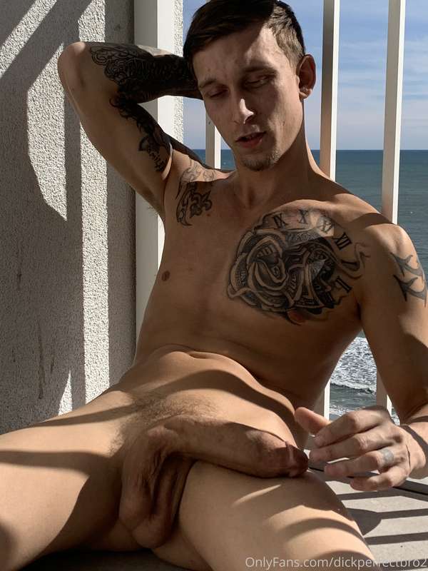 Dickperfectbro2 - Onlyfans - 19 Nov, 2021