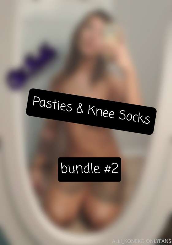 Bundle two, with another ten amazing photos of me in ONLY pa..