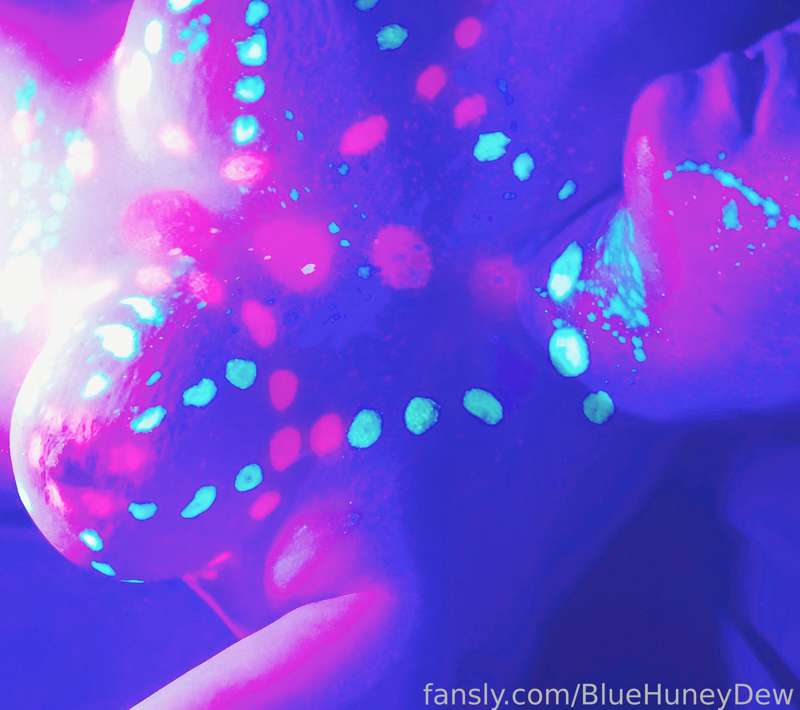 Bluehuneydew - Fansly - 26 Jun, 2022