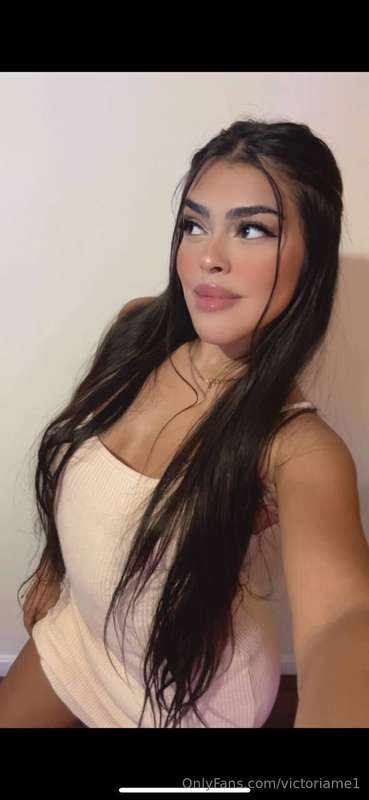 If it’s long, it’s fabulous—my hair’s practically a supersta..