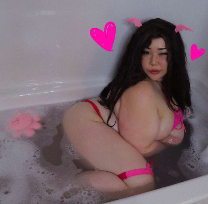 a bubble succubus appears…will you escape? or will you let h.. 9