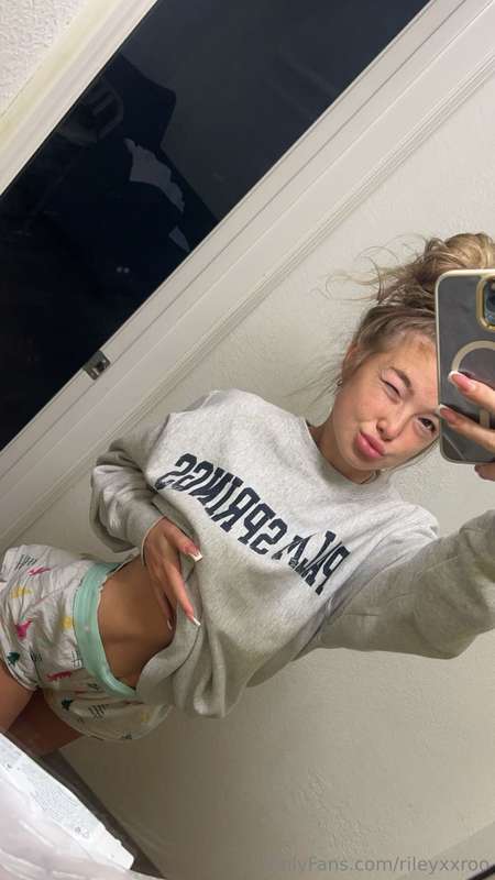 Night kisses 💋 💤