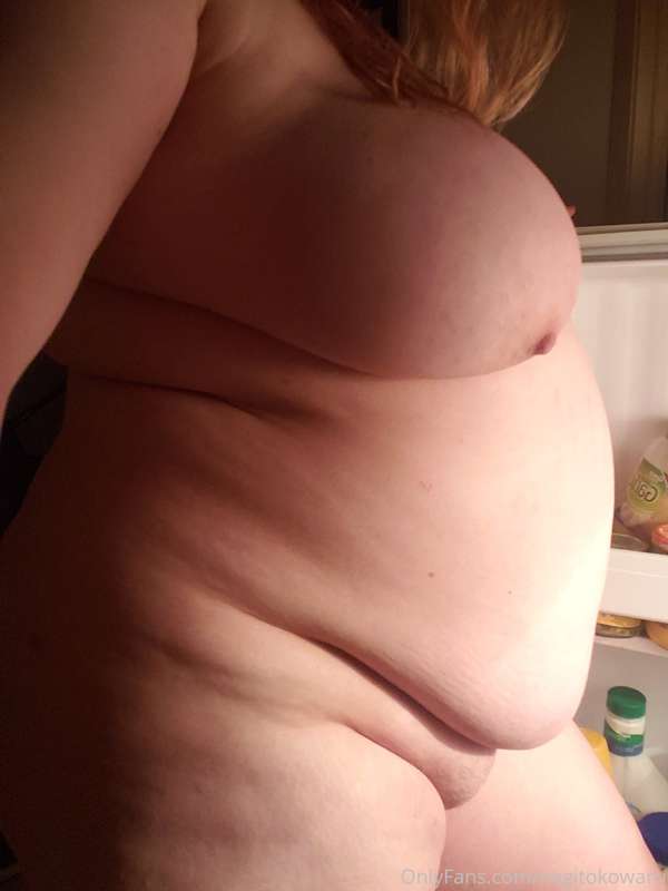 When a piggy can't sleep, she roots around in the fridge, lo.. 1