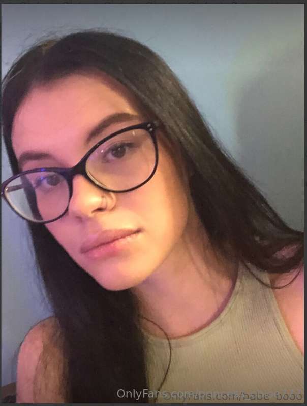 🔥 STOP SCROLLING🔥💓💗💖 Smiley queen @karina_kitty24 is for pla..