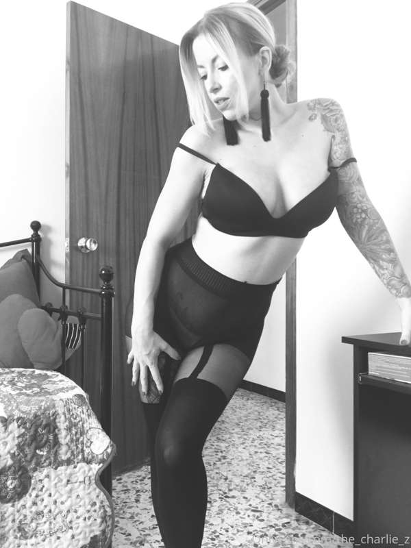 Mmmmm wouldn’t you like to come home to this ?! Lucky boys t.. 3