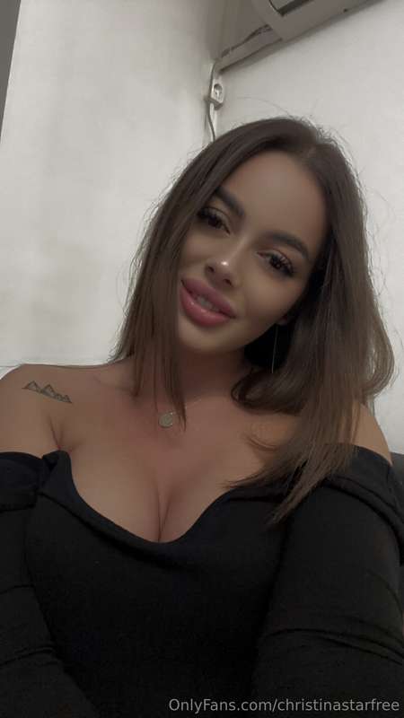 Happy New year guys! ❤️ My Vip page will be full of surprise..