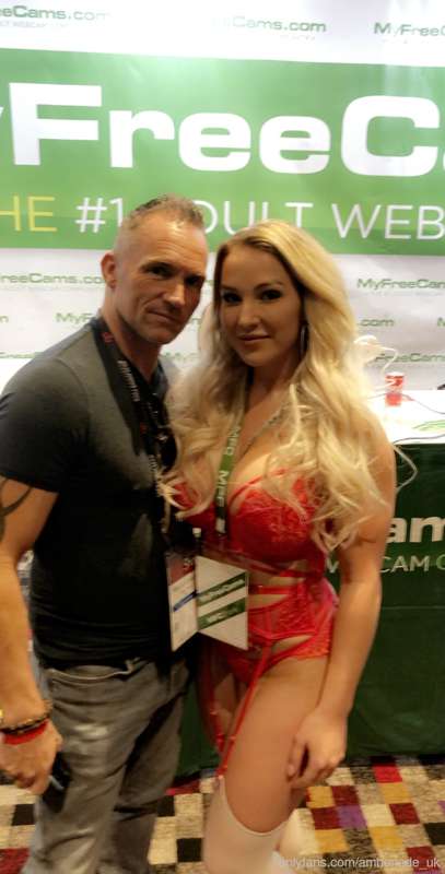 Day 1 of the convention with @marcuslondon 🍆